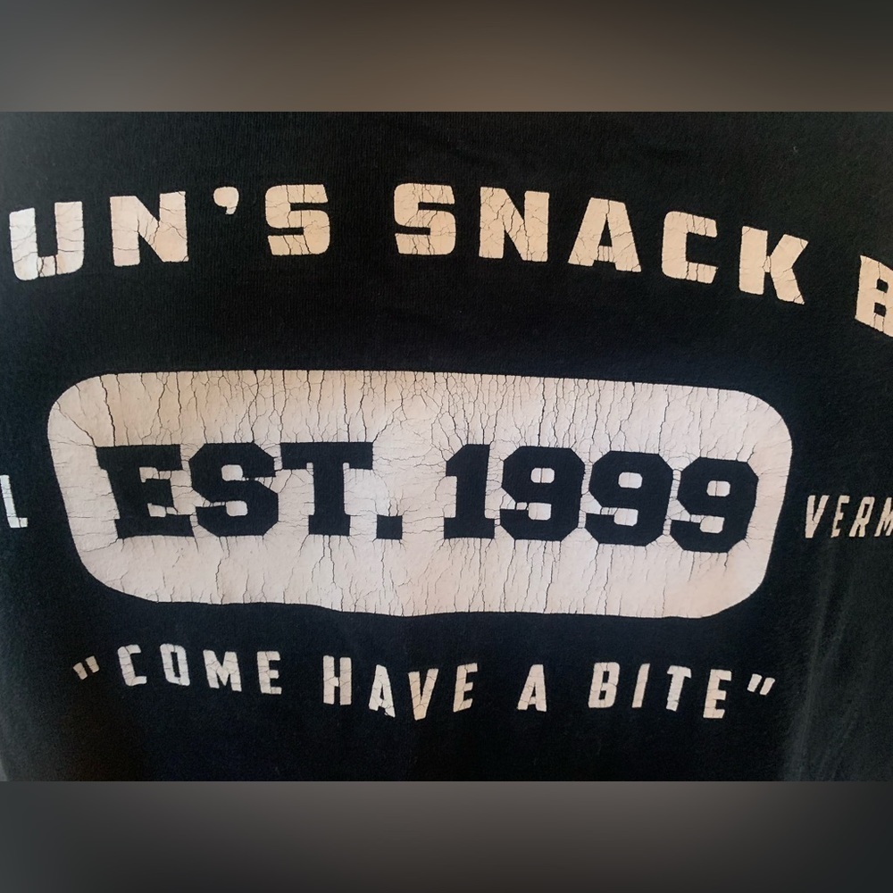 ⭐️ 5 for 20$! ⭐️ Cajun Snack Bar Black T-shirt with White Logo - Picture 6 of 6